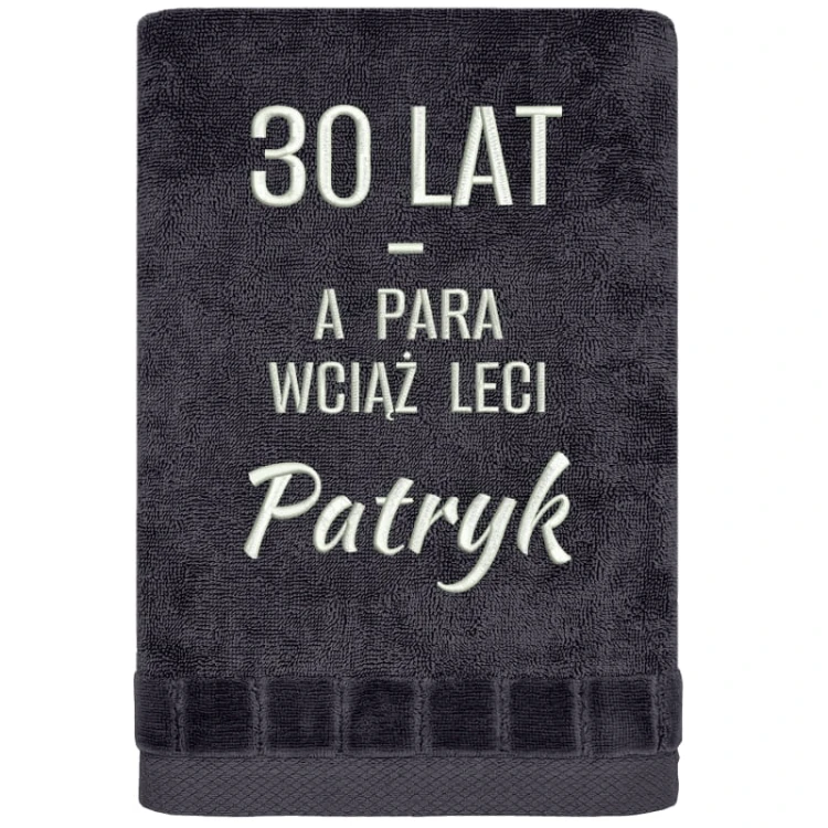 30-lat-a-para-wciaz-leci-grafit.jpg