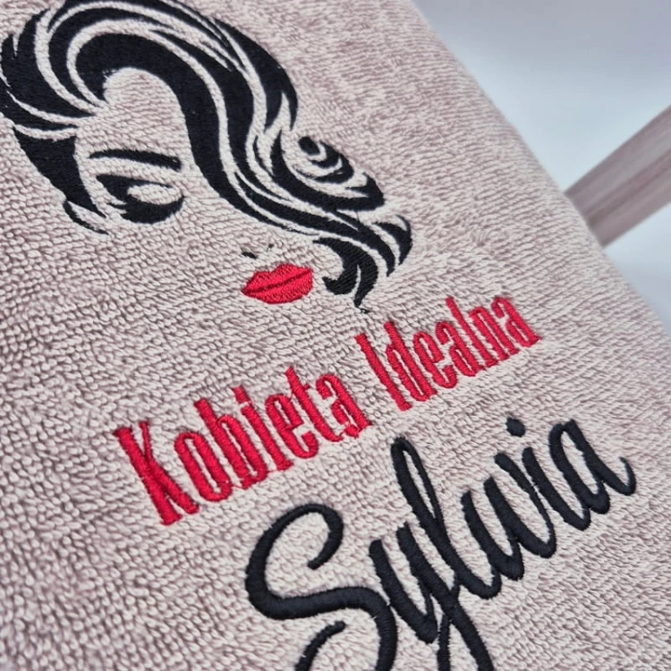 kobieta-idealna-c.jpg