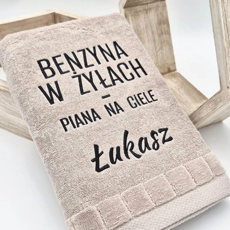 benzyna-w-zylach-piana-na-ciele-a.jpg
