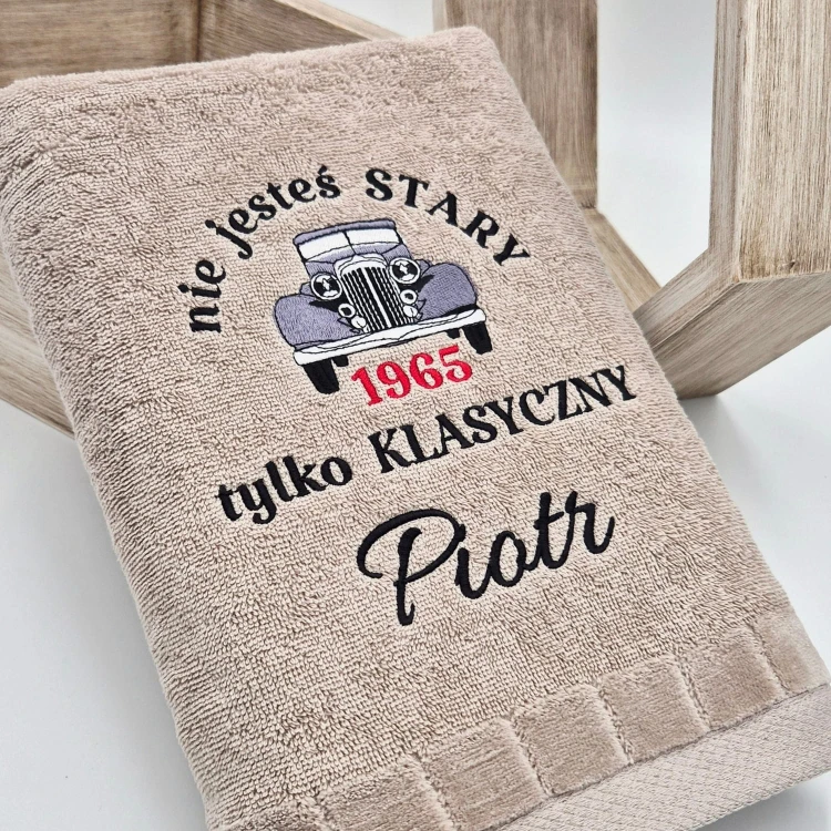 nie-jestes-stary-tylko-klasyczny-f.jpg