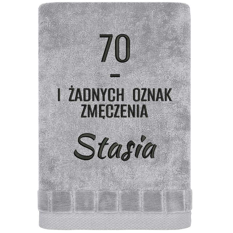 70-lai-i-zadnych-oznak-zmeczenia-szary.jpg