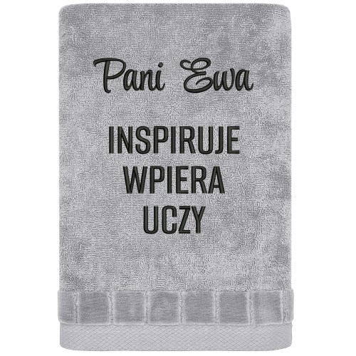 RĘCZNIK DLA NAUCZYCIELA inspiruje wspiera uczy