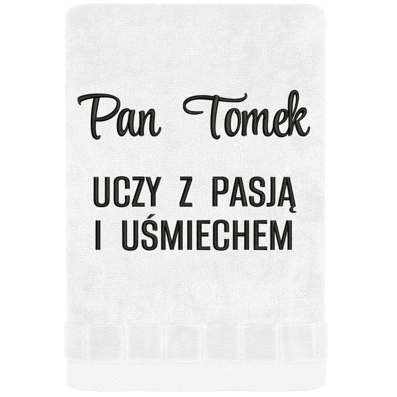 uczy-z-pasja-i-usmiechem-bialy.jpg