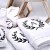szlafrok-personalizowany-na-prezent-urodzinowy-monogram-lisc-laurowy-b.jpg