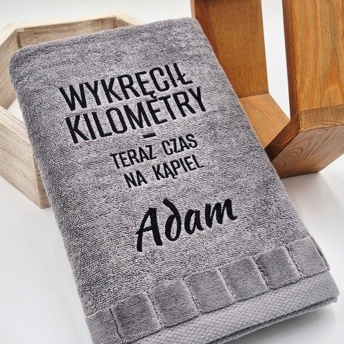 RĘCZNIK DLA ROWERZYSTY wykręcił kilometry - teraz czas na kąpiel