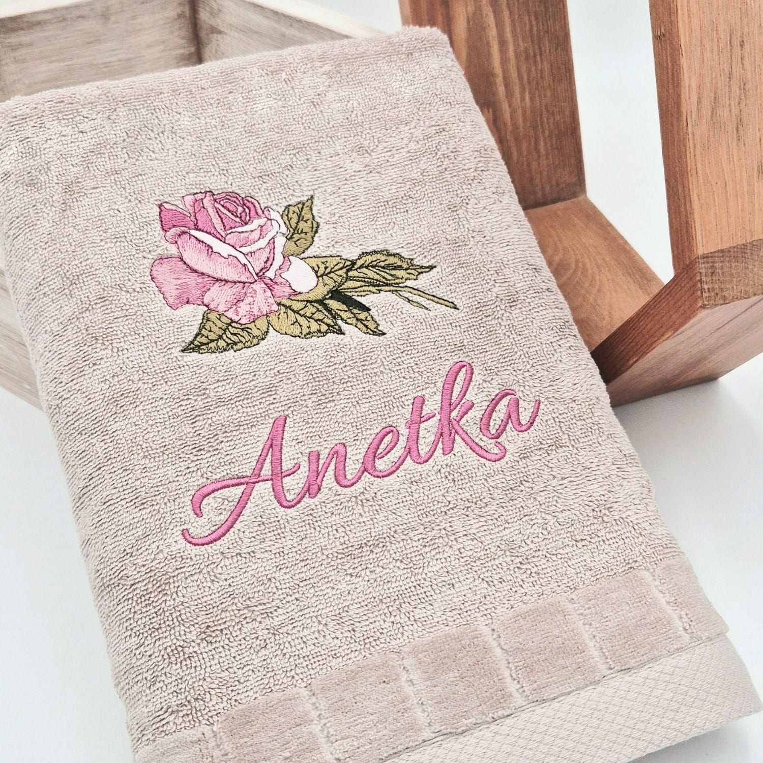 RĘCZNIK personalizowany z imieniem RÓŻA