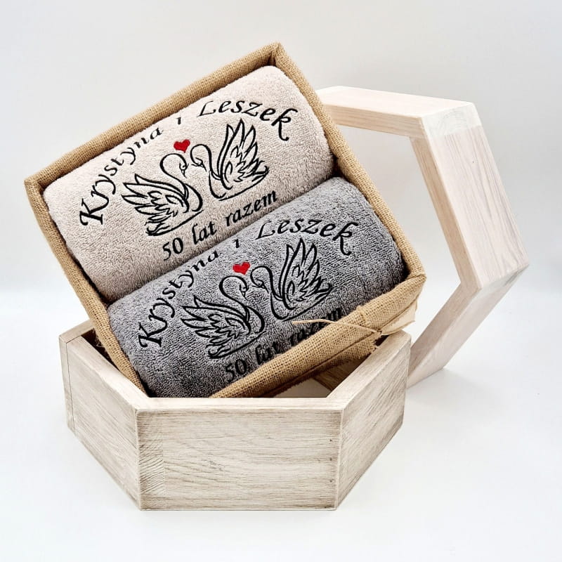 ROCZNICA ŚLUBU ręczniki w koszu ŁABĘDZIE